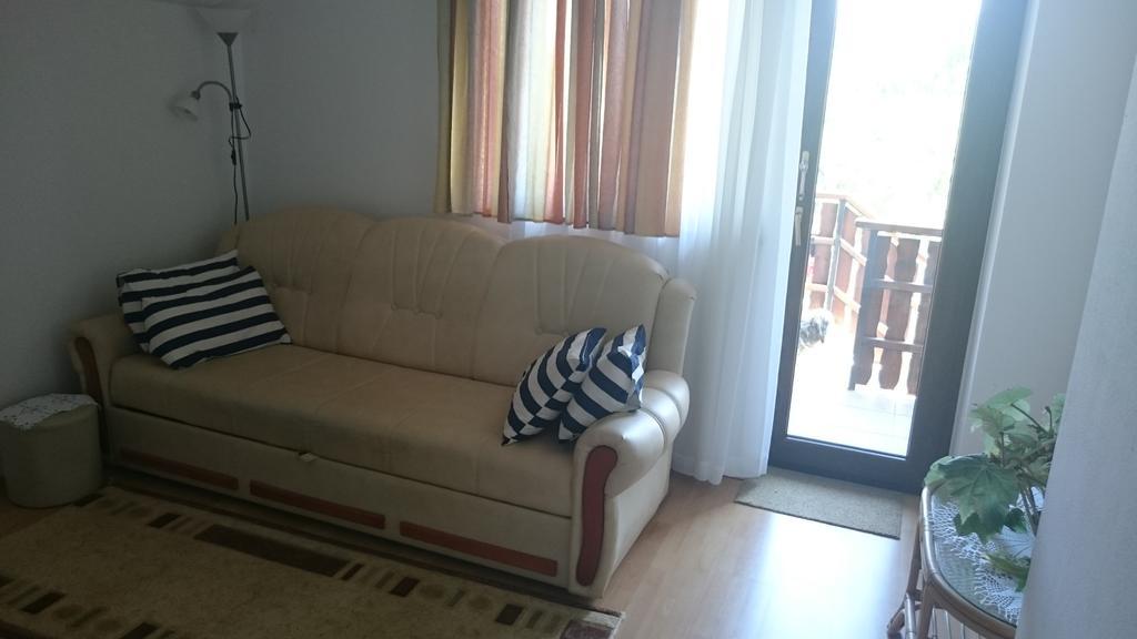 Apartment Manda Раковица Екстериор снимка