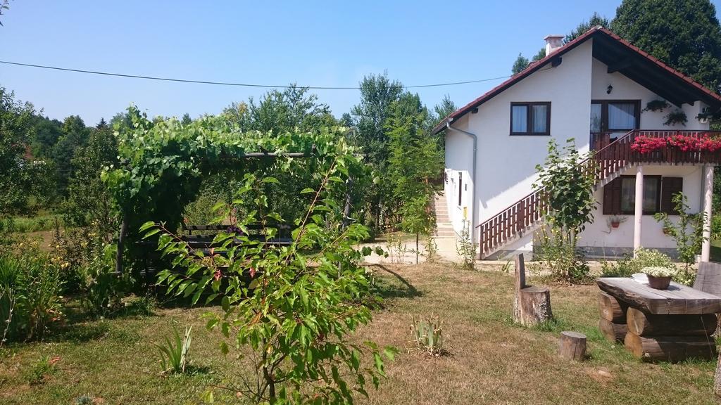 Apartment Manda Раковица Екстериор снимка
